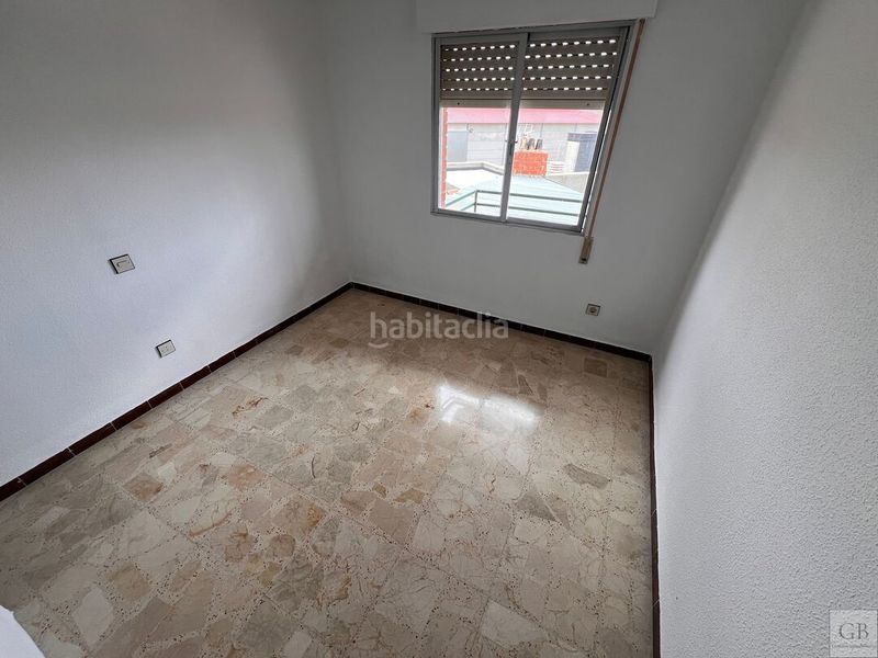 Foto f4e54b73-8d27-4d7c-9355-0b8e05756ba6. Rent flat with heating in Consuegra