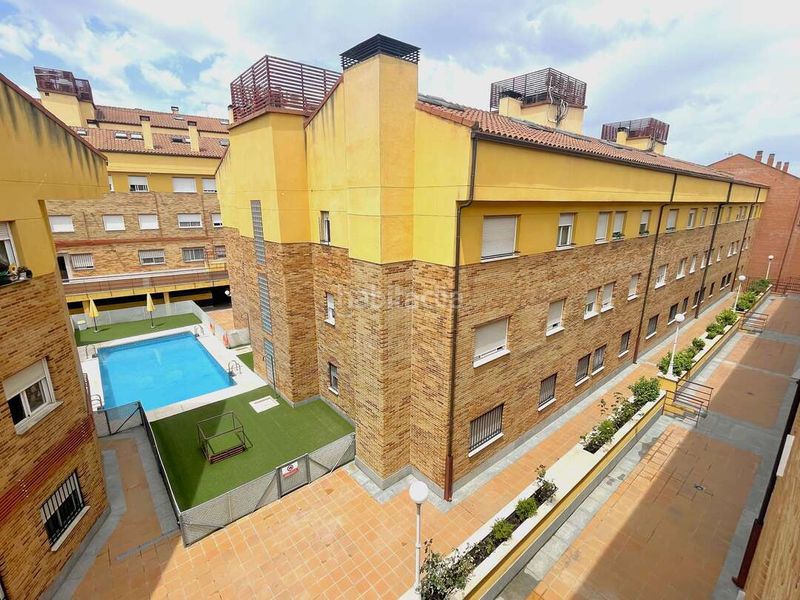 Foto 9891fc1e-f68d-42a2-aea8-4afab4d33534. Dúplex amb calefacció aparcament piscina a Avenida Europa-San Antón Toledo
