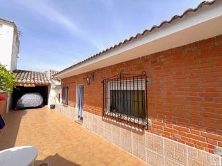 Chalet in Puebla de Montalbán (La). Gb gestión inmobiliaria vende chalet en la puebla de montalbán,