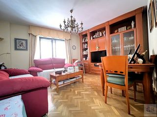 Pis a Santa Bárbara. Gb gestión inmobiliaria vende piso en paseo de la rosa, sta bárb
