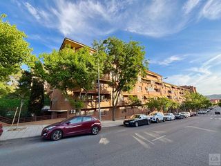 Rent Flat  Ronda buenavista. Piso en alquiler en ronda de buenavista.
