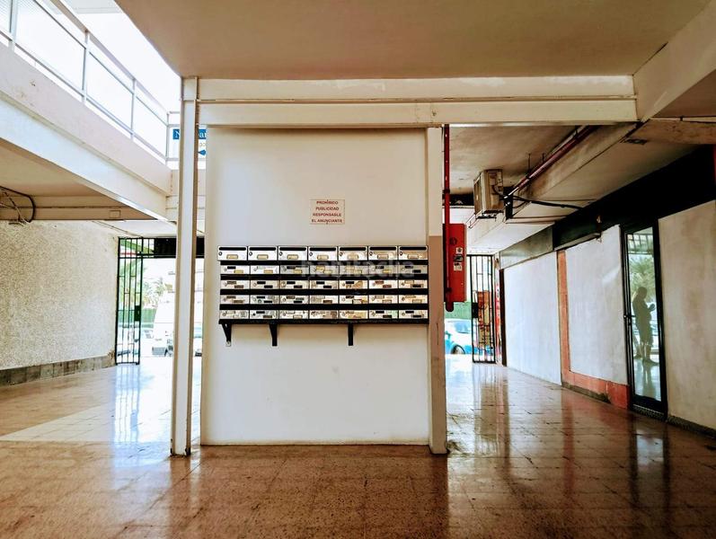 Foto f50c2be1-3a8e-4fc8-bcb9-c839d8eb0908. Local comercial a San Fernando San Bartolomé de Tirajana