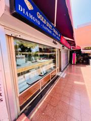 Location Local commercial  Calle malaga. Se alquila local de esquina