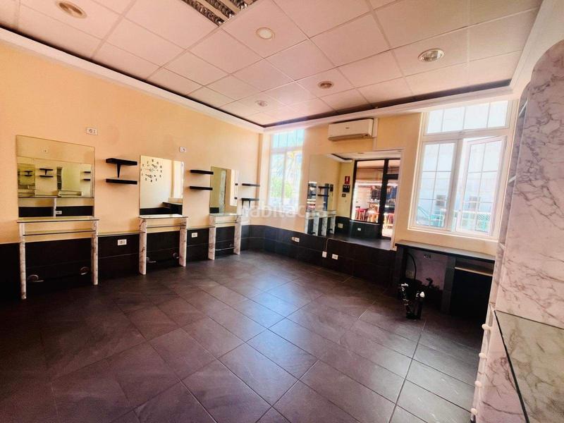 Foto c3fa1773-d949-4368-bdfe-519c540e5af2. Alquiler local comercial calima homes alquila luminoso local en San Bartolomé de Tirajana