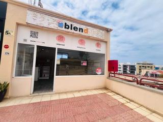 Local Comercial a Arguineguín. Local en venta en arguineguín  oportunidad en una ubicación inme