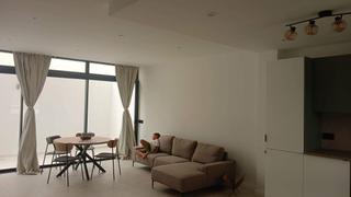 Xalet  Calle maracaibo. Chalet moderno con terraza privada