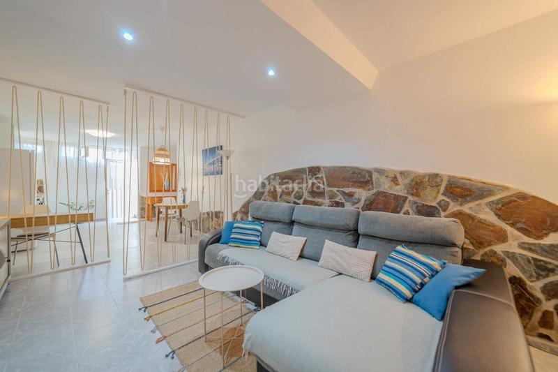 Foto 1f27fd1e-3477-466b-9459-7a8195fb4b6d. Casa adossada amb piscina a San Fernando San Bartolomé de Tirajana