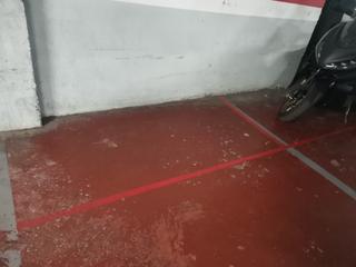 Miete Motorradparkplatz in Carrer del torrent de la font 8. Pk moto doble