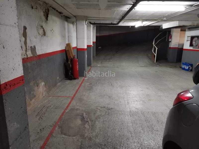 Foto 7619c2b6-808a-4a4a-9f1b-8120150a948a. Alquiler parking moto en via augusta 19 pk moto grande centro en Badalona