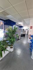 Miete Büro in Avinguda dels vents 9. Oficina amueblada en blurbis badalona
