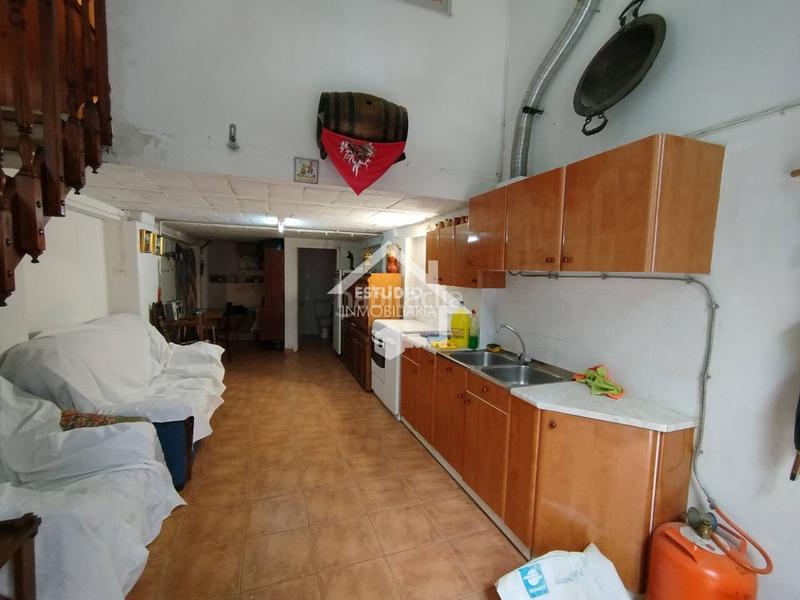 Foto 21bf2cdd-cc4c-476b-901e-c9999b44f79a. Aparcament cotxe a Viana