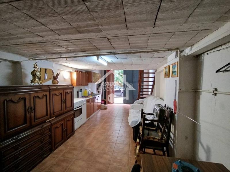Foto 2ddebaa3-45dd-4182-832a-ba6975f59bcc. Aparcament cotxe a Viana
