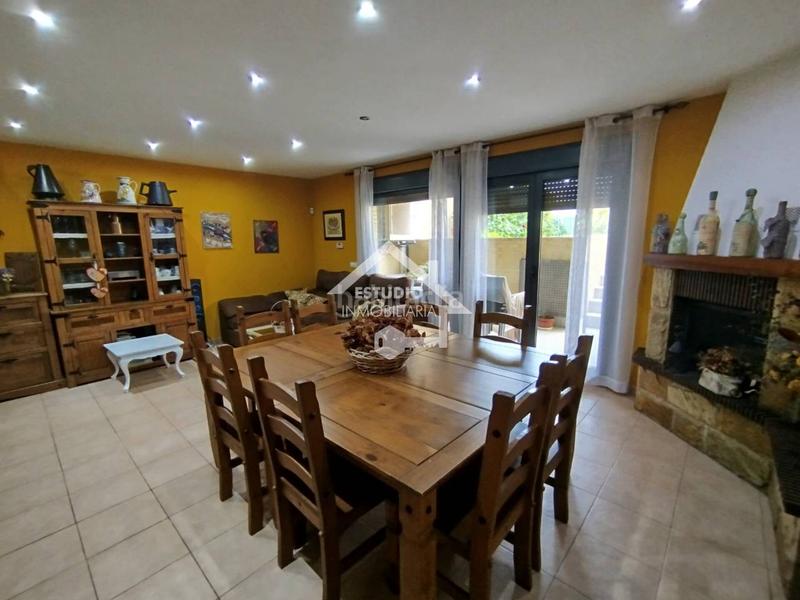 Foto 256d38ac-4633-4987-b1c4-a3047a1a6270. Reihenhaus mit heizung parking pool in Viana