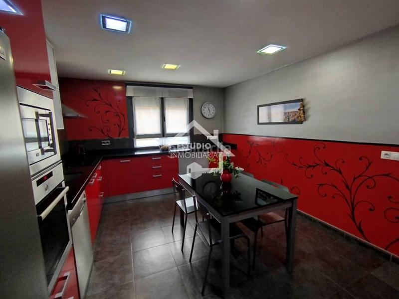 Foto 6deeb231-b56f-4635-93fc-b94e751606fa. Reihenhaus mit heizung parking pool in Viana