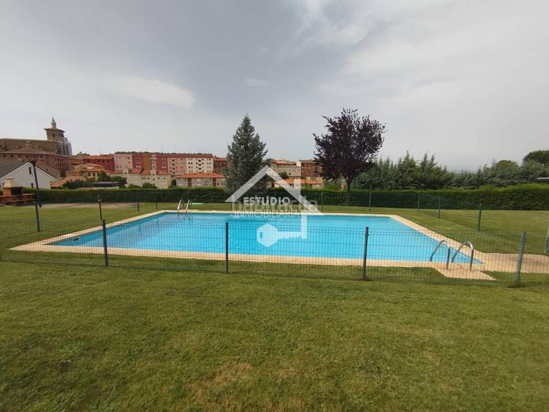 Foto 6f34c2ad-cafe-495c-9349-0a7e6d9e20ad. Reihenhaus mit heizung parking pool in Viana