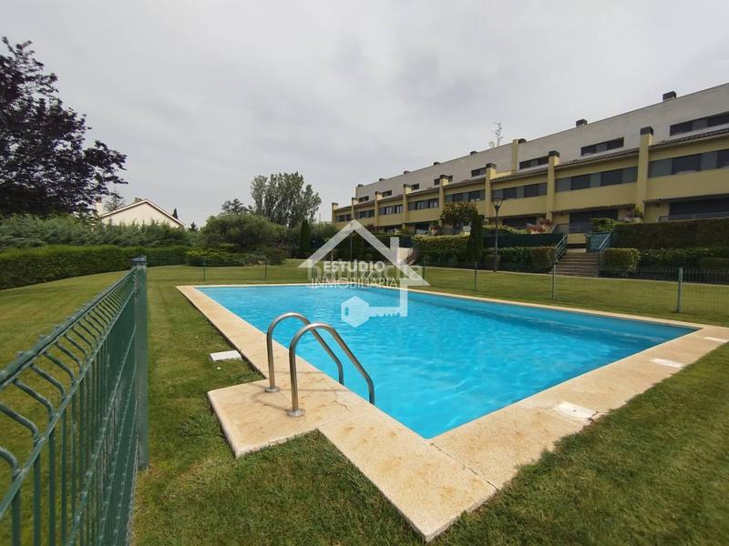 Foto 74c1201a-b344-4ecb-930d-a50cbf1811dc. Reihenhaus mit heizung parking pool in Viana