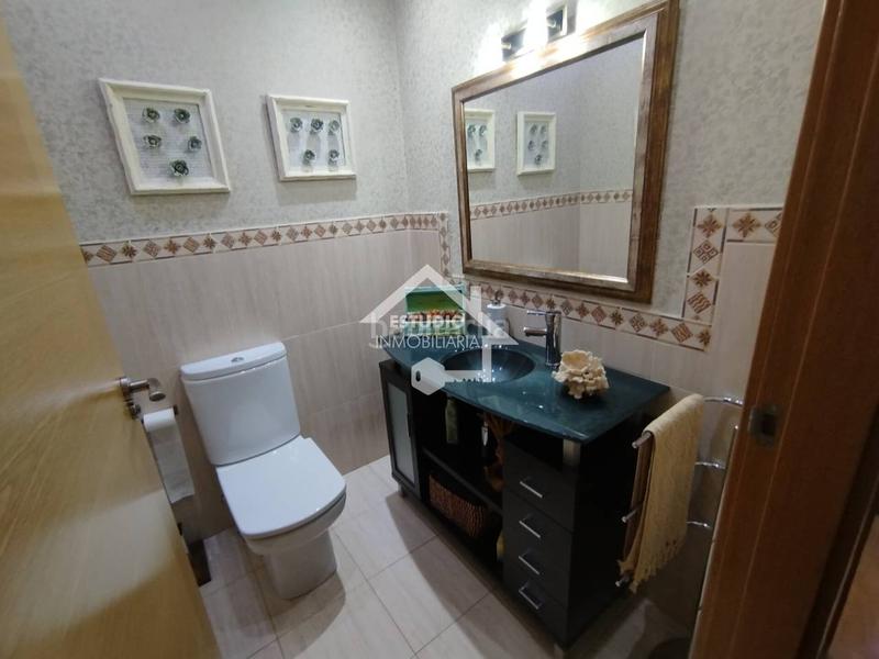 Foto 9812d586-1d93-4f47-8f94-9cb3f1ea77f5. Reihenhaus mit heizung parking pool in Viana