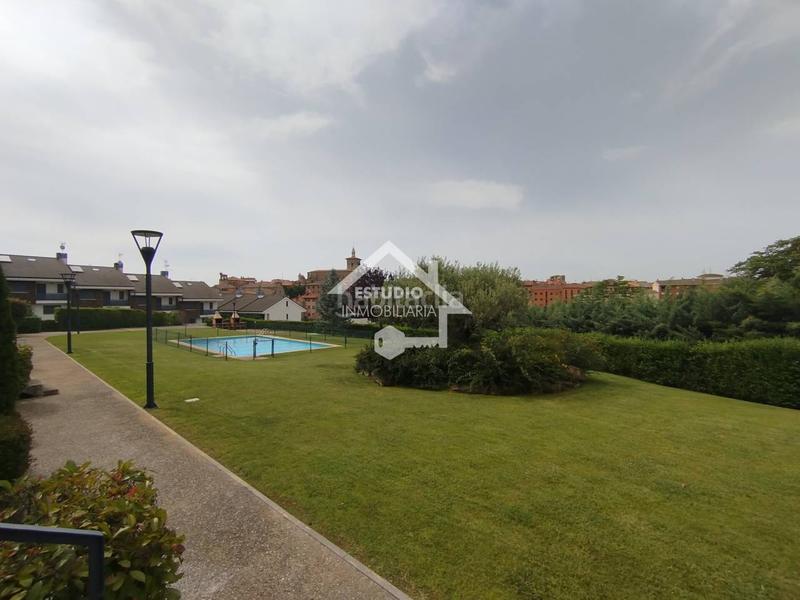 Foto bc490407-f750-4d39-9839-e0f868c5ad8f. Reihenhaus mit heizung parking pool in Viana