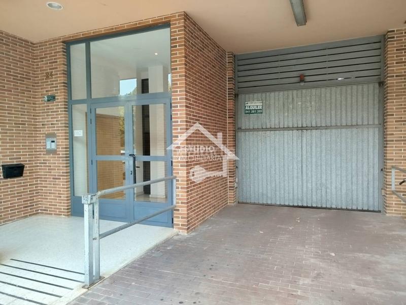 Foto 0a706d13-71e6-40ab-92b4-abceb3742bda. Car parking in Oeste Logroño