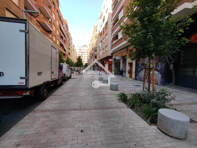 Foto 3a8c6499-d473-4436-88be-77d4a7e15217. Local comercial a Gran Via Logroño
