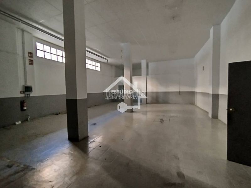 Foto 3e1c6fcc-452a-4885-a821-4055661234e3. Local comercial a Gran Via Logroño