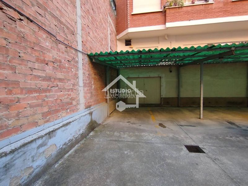 Foto 539b8b96-a5e1-4a53-bf7a-f72159fa1dc1. Local comercial a Gran Via Logroño