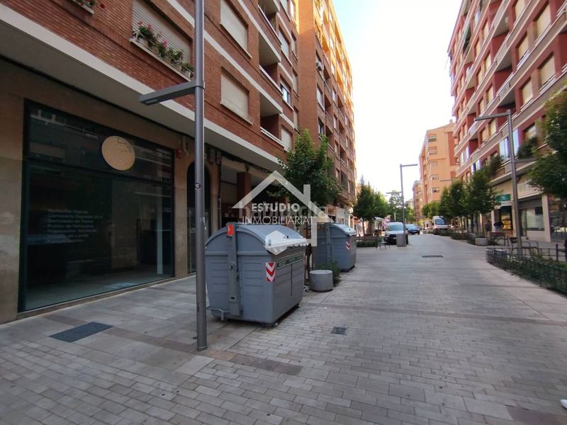 Foto a3293416-c81a-4eb9-8b0d-1009430418a8. Local comercial a Gran Via Logroño