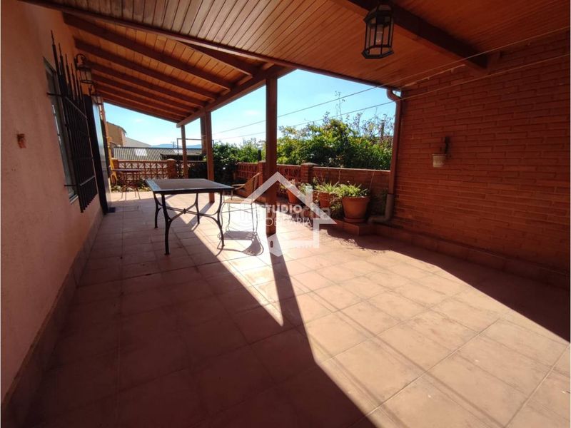 Foto a038253e-c8fd-4560-acb3-2b6980bbe0df. Casa amb calefacció aparcament a Mendavia