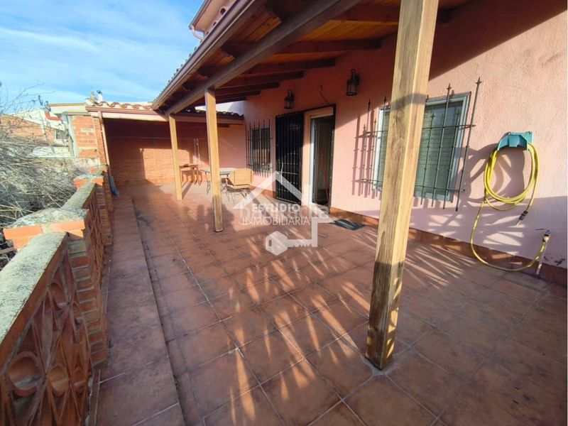 Foto b2a73a73-b447-4876-8323-ddac8d30ed89. Casa amb calefacció aparcament a Mendavia