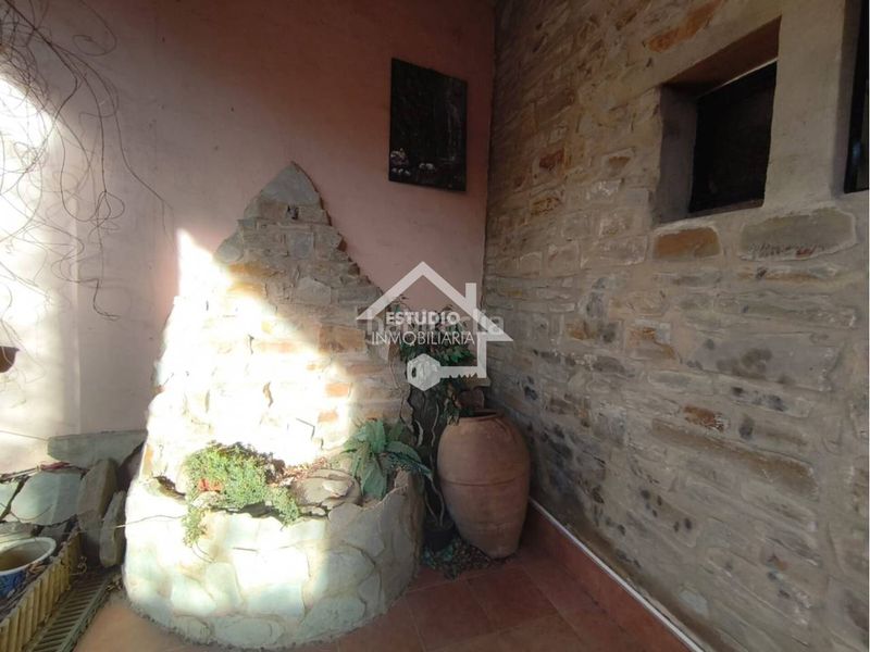 Foto e146f21d-8689-4043-911a-fcdffcf6fee9. Casa amb calefacció aparcament a Mendavia