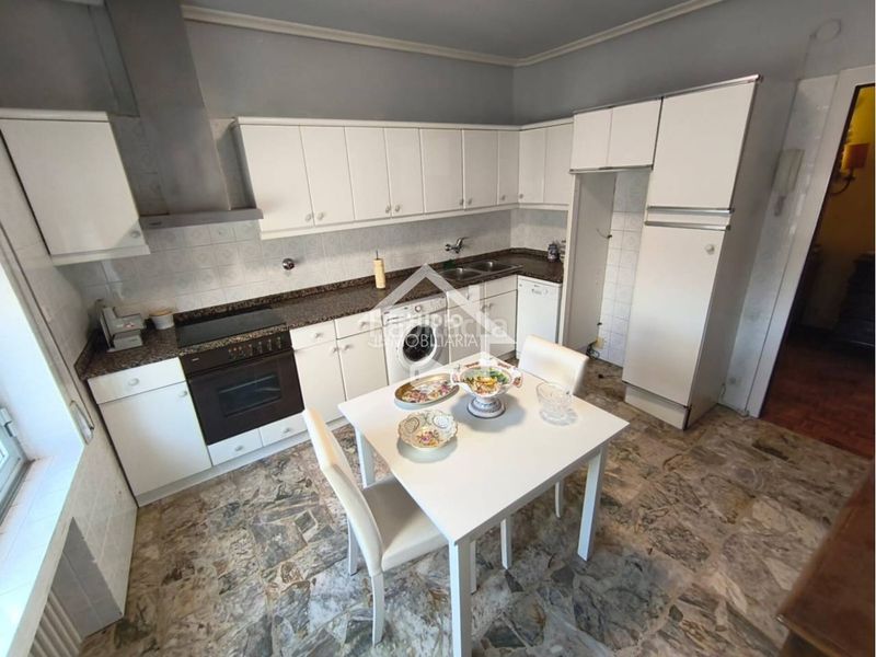 Foto fa57fa4e-3f71-4b08-a395-3510ffabd128. Casa amb calefacció aparcament a Mendavia