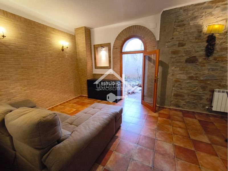 Foto fe2437f3-093a-4c17-936a-d0bfbd07e1f2. Casa amb calefacció aparcament a Mendavia
