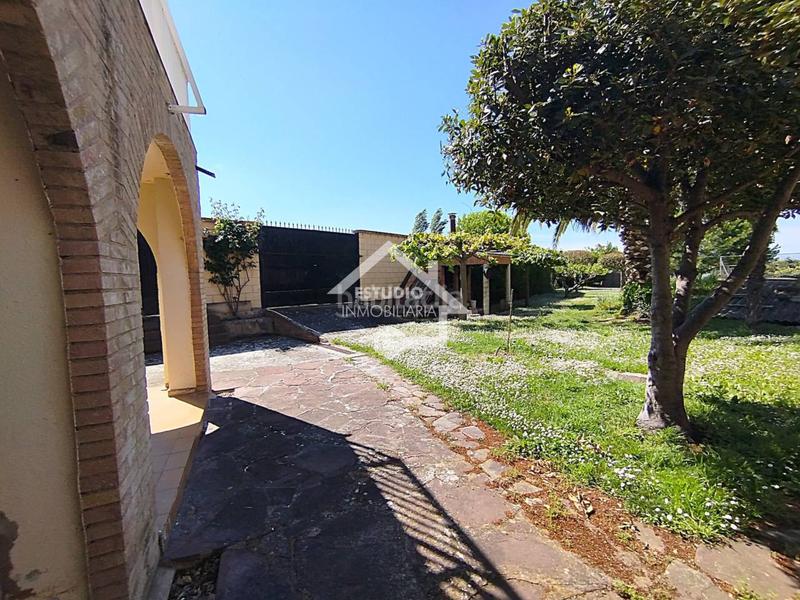 Foto 237915e9-b3b5-483a-96d6-2f08e843cfc1. Haus mit heizung parking pool in Viana