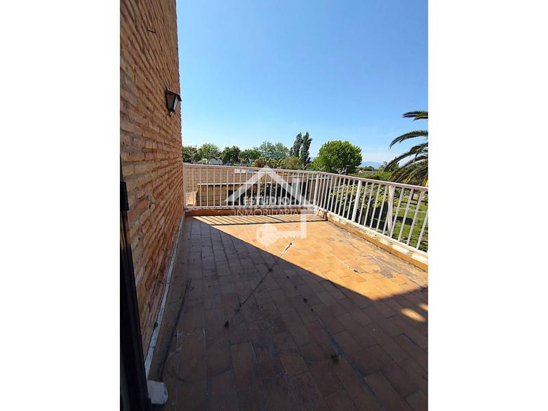 Foto 27922730-27a7-4bc7-8f1f-2dcc8e34f052. Haus mit heizung parking pool in Viana