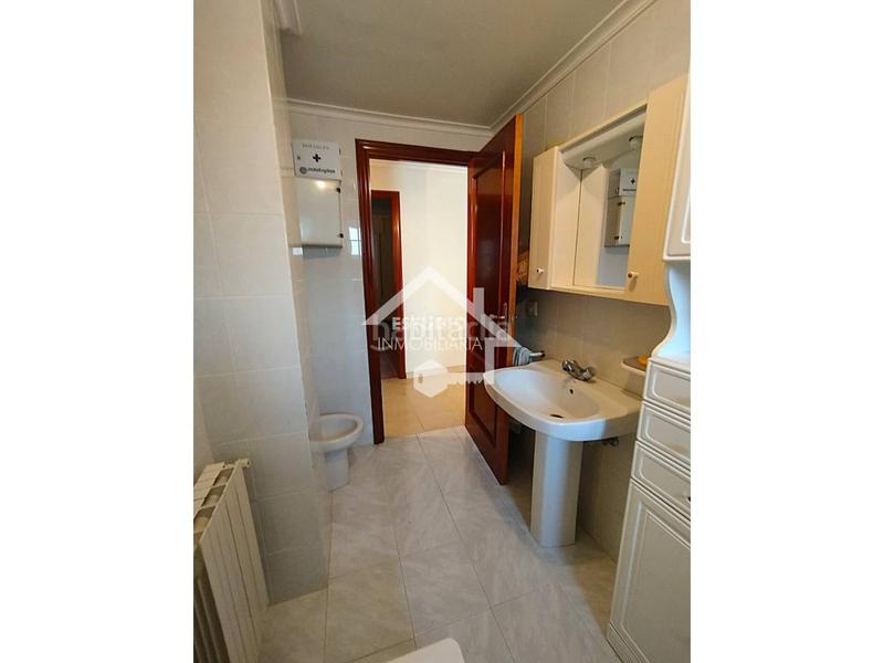 Foto 53480633-0a8e-443f-afc4-352a8a5d7f23. Haus mit heizung parking pool in Viana