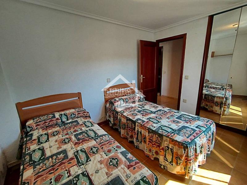 Foto a103e63a-e67c-407f-9490-976654f1348d. Haus mit heizung parking pool in Viana