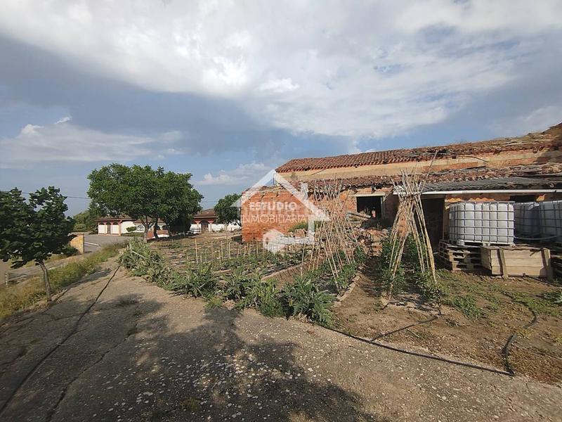 Foto 8bb15bbe-2a5b-4a7c-9132-59b79a4373e3. Fondo rustico in Viana