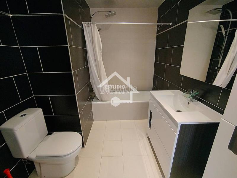 Foto 0473ec80-1109-46f2-8b82-93a3bcf1cc34. Dúplex amb calefacció aparcament a Viana