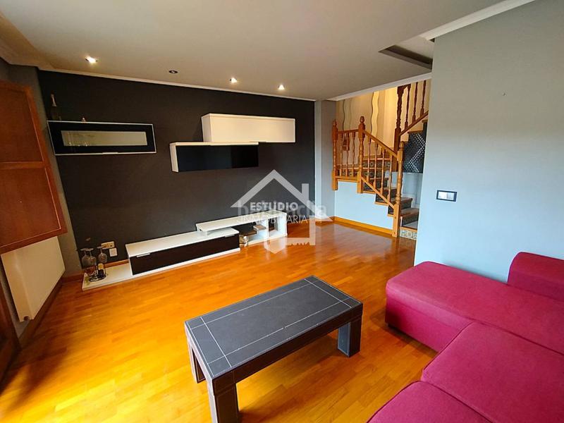 Foto 0e5d48cb-85a9-42c8-8808-6265b4a64ec4. Dúplex amb calefacció aparcament a Viana