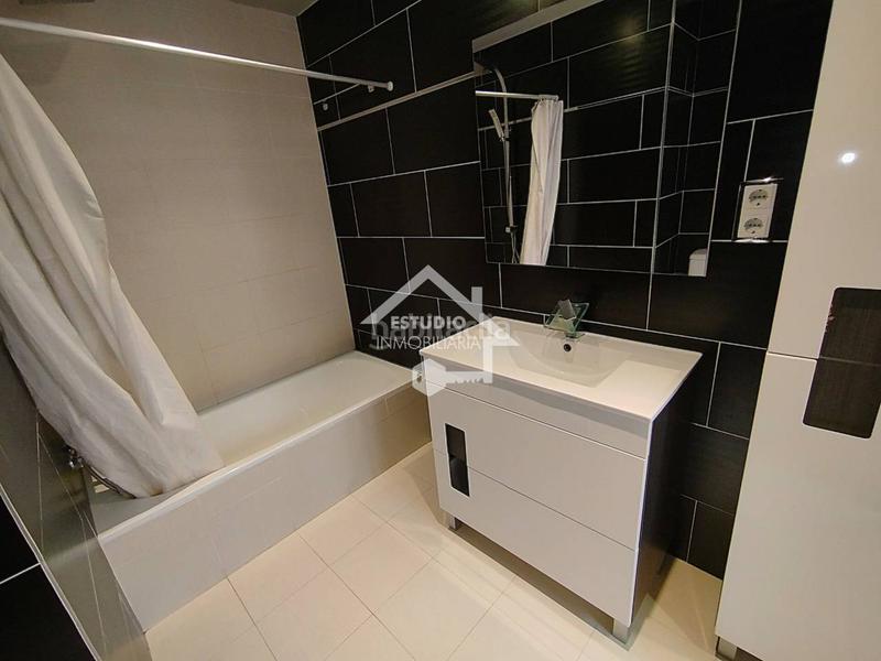 Foto 3c36fda0-2a50-4d49-aaa8-a4b8c8782703. Dúplex amb calefacció aparcament a Viana