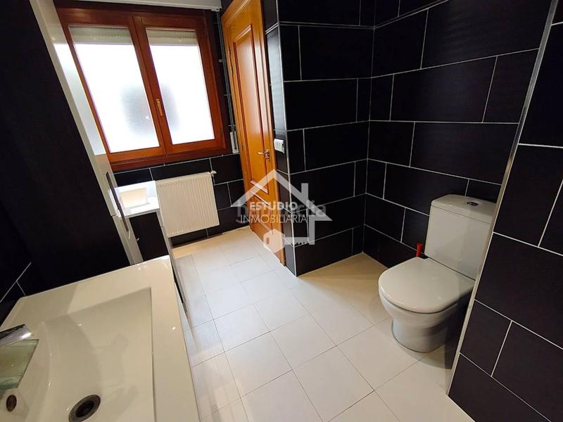 Foto a43debd5-e7b7-4217-9b6e-545822022689. Dúplex amb calefacció aparcament a Viana