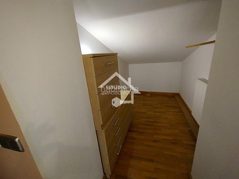 Foto ceaa0562-c57f-4e23-b568-9e5d84c15a36. Dúplex amb calefacció aparcament a Viana