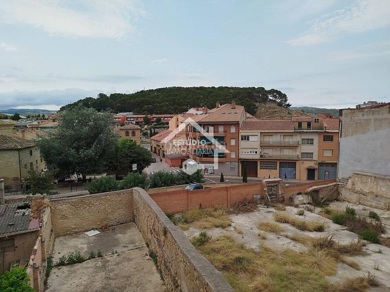 Foto e09539d5-9d0b-46b5-a78b-892e2649259c. Dúplex amb calefacció aparcament a Viana