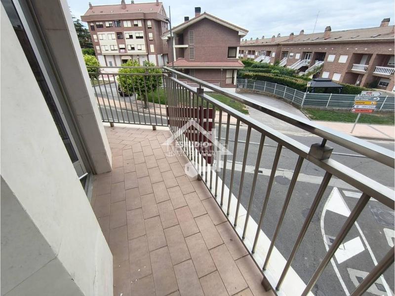 Foto 3f6a7e85-477a-4ce6-99db-7ebd107569ac. Pis amb calefacció aparcament a Navarrete