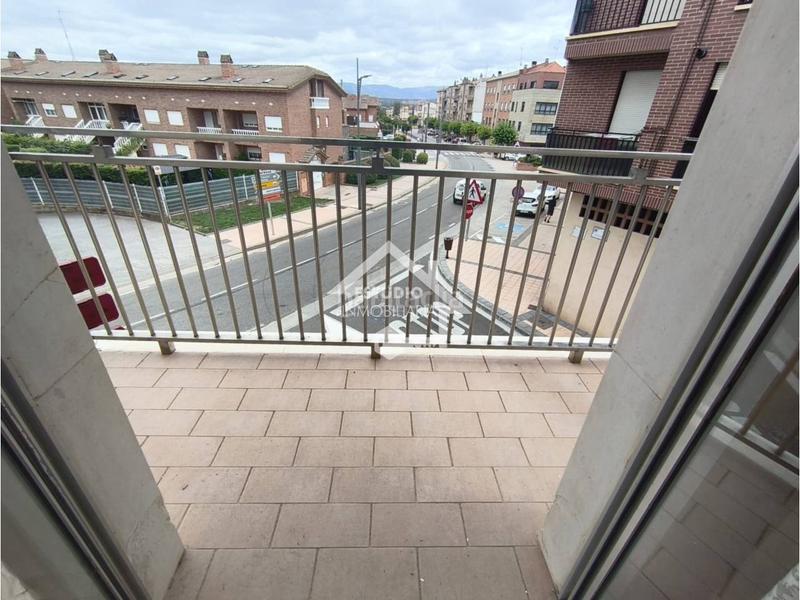 Foto e8cfea91-25dd-4720-8dbc-cbaa44a899c7. Pis amb calefacció aparcament a Navarrete