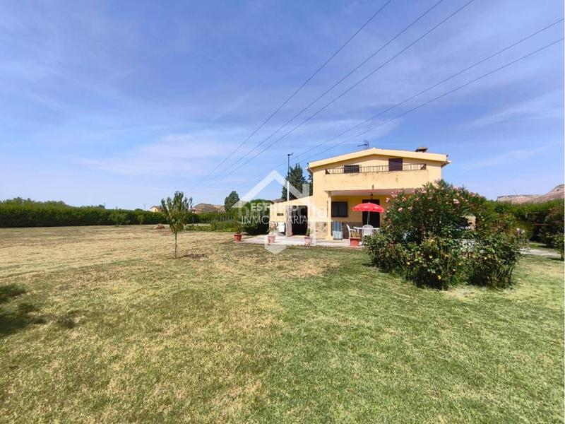 Foto 200a5838-0a3d-419c-8c91-51b2f6b5c5fd. Finca rústica terreno con casa de campo en Lodosa