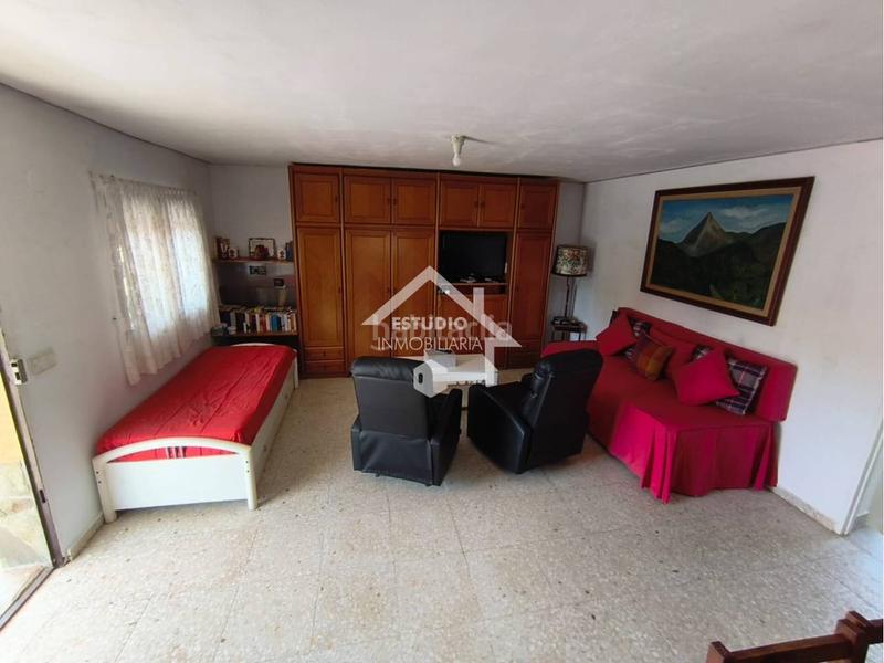 Foto abbb4341-b9ab-4854-a258-cea235196817. Finca rústica terreno con casa de campo en Lodosa