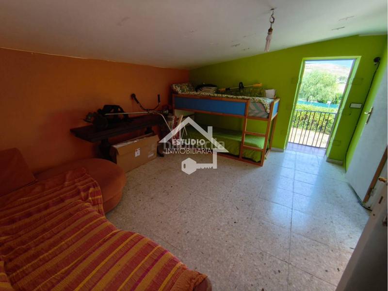 Foto f55920e0-7095-4860-b41b-36b1c7f00e77. Finca rústica terreno con casa de campo en Lodosa
