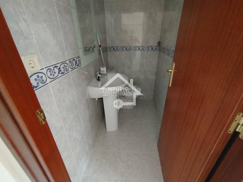 Foto f076a1f6-97d2-4553-90b4-1bdf65079699. Casa a Villamediana de Iregua