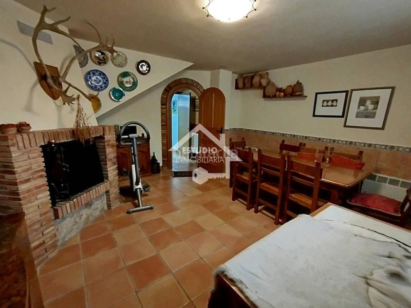 Foto 5bacb505-0520-4b31-8e4d-5525e12c99b4. Chalet venta de chalet en Viana